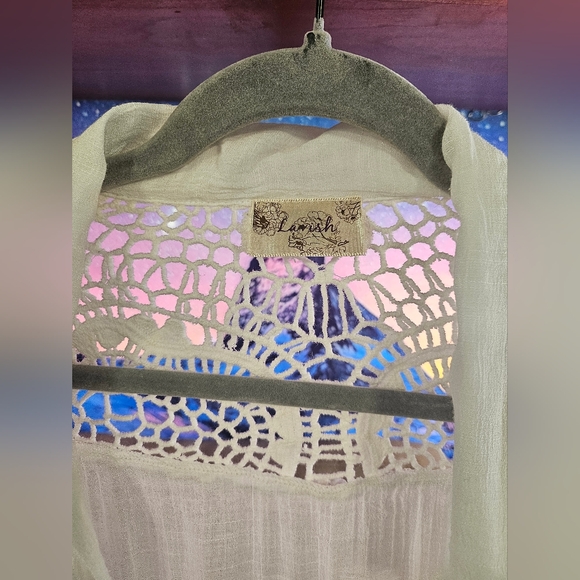 Linen Blouse L Women's Lavish Half sleeve no stains or rips - Picture 7 of 8